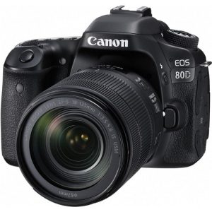 دوربین دیجیتال کانن مدل EOS 80D با لنز 18-135